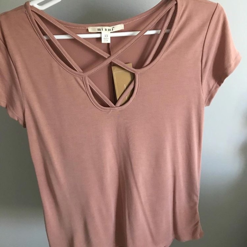 Short sleeve shirt